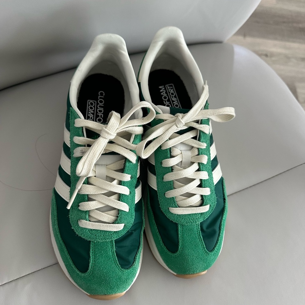 Adidas Green & White Retro Runner Sneakers - Picture 4 of 7